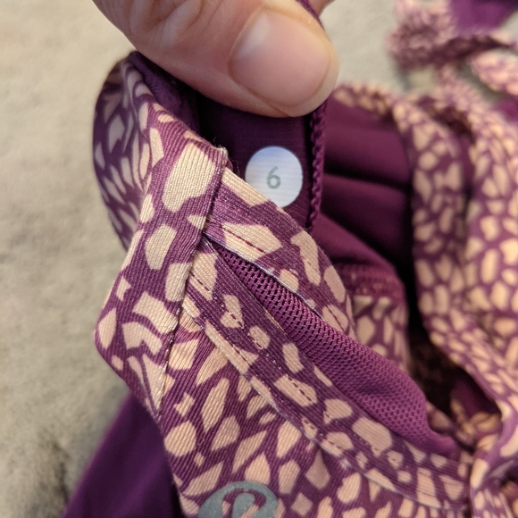 Lululemon tank - Picture 2 of 3